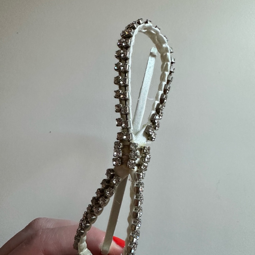 Rhinestone bow headband - Picture 3 of 7